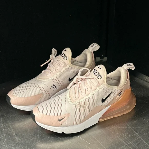 Nike Air Max 270 Size 9 Women’s - Picture 1 of 11